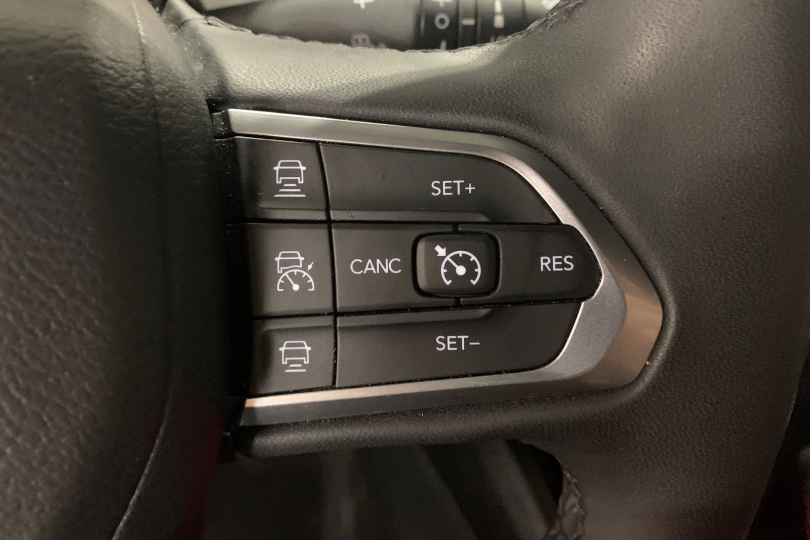 Used 2024 Jeep Compass Limited AWD/4WD image 27