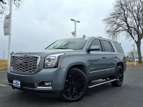 Used 2020 GMC Yukon Denali w/ Denali Ultimate Package image 3