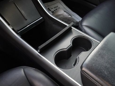 Used 2019 Tesla Model 3 Standard Range Plus image 11