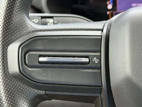 Used 2023 Chevrolet Colorado W/T image 23