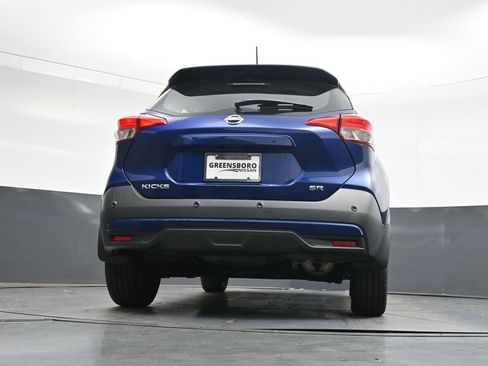 Used 2020 Nissan Kicks SR w/ SR Premium Package FWD image 39