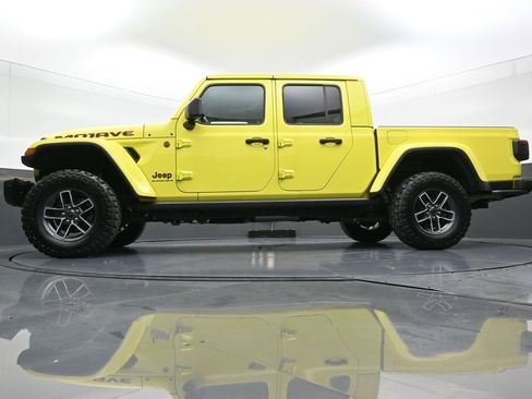 Used 2024 Jeep Gladiator Mojave image 23