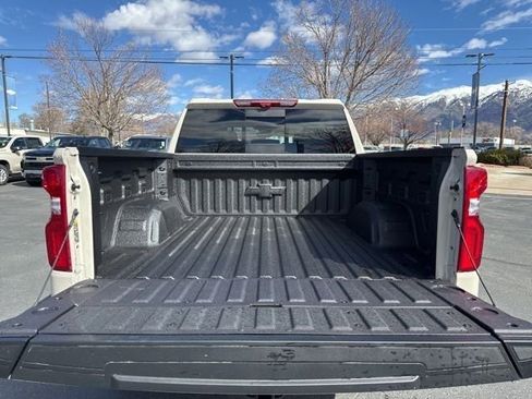 Used 2026 Chevrolet Silverado 1500 ZR2 w/ Dark Appearance Package AWD/4WD image 12