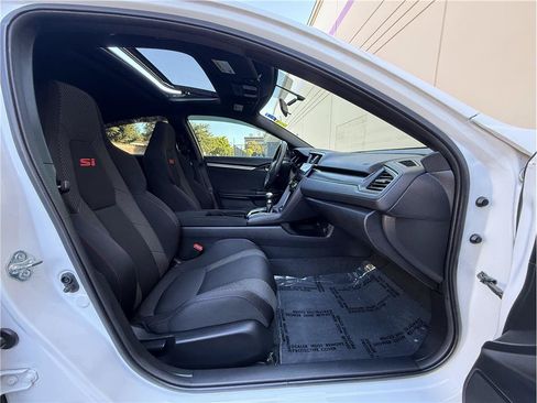 Used 2018 Honda Civic Si image 13