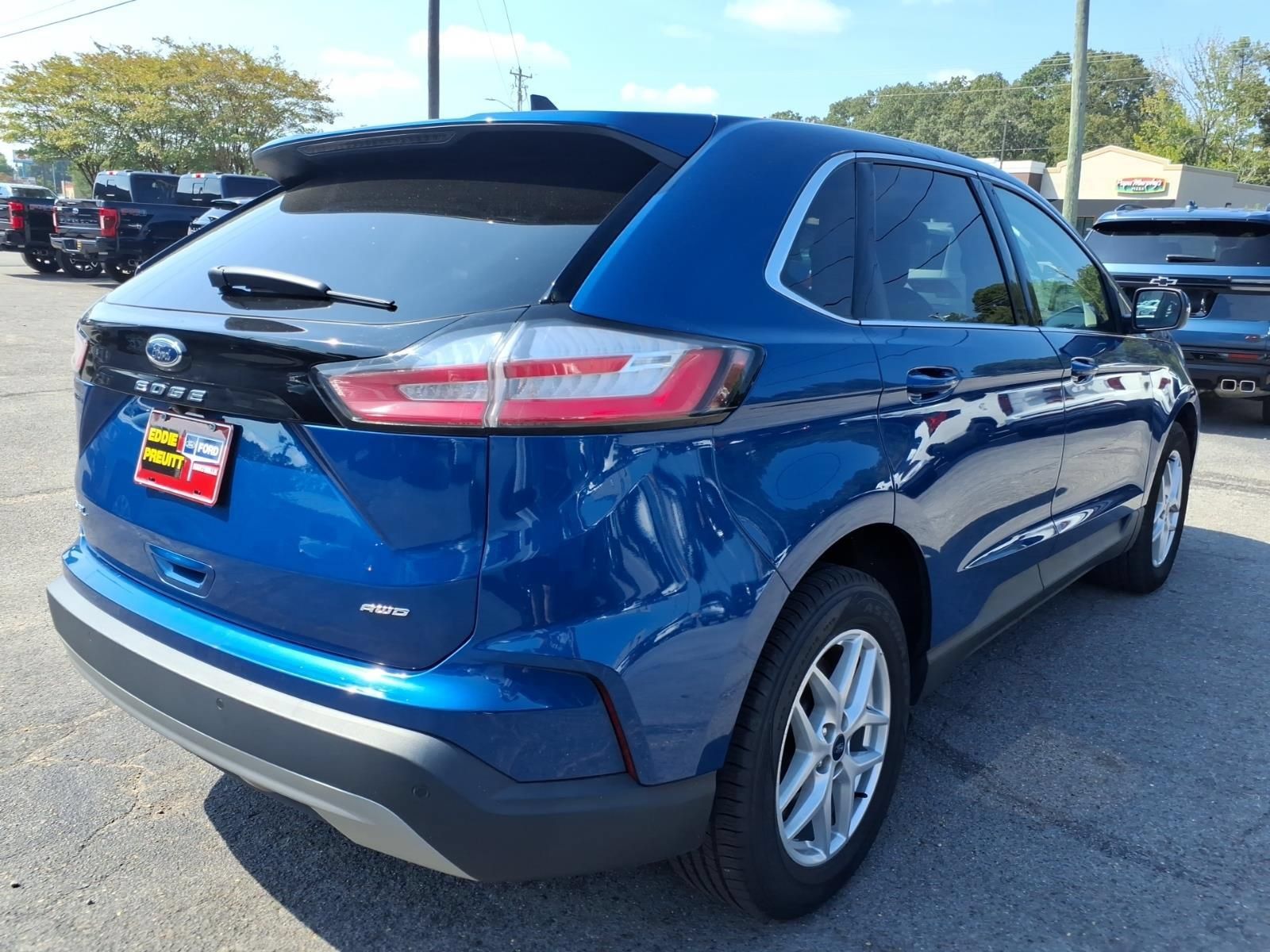 Used 2024 Ford Edge SEL AWD/4WD image 4