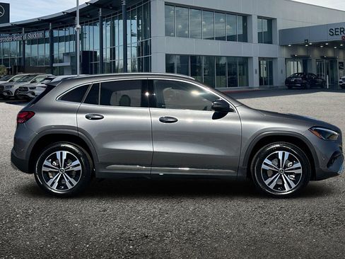 New 2026 Mercedes-Benz GLA 250 4MATIC image 3