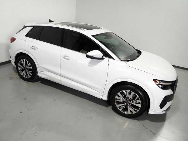 Used 2023 Audi Q4 e-tron Premium Plus w/ Premium Plus RWD image 12