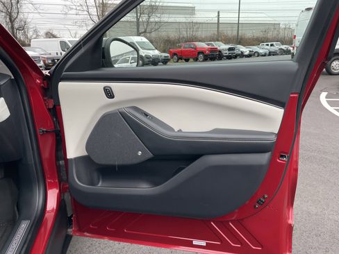 Used 2023 Ford Mustang Mach-E Premium image 11