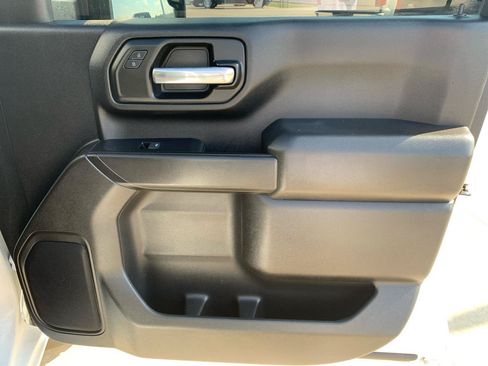 Used 2024 Chevrolet Silverado 2500 W/T AWD/4WD image 13