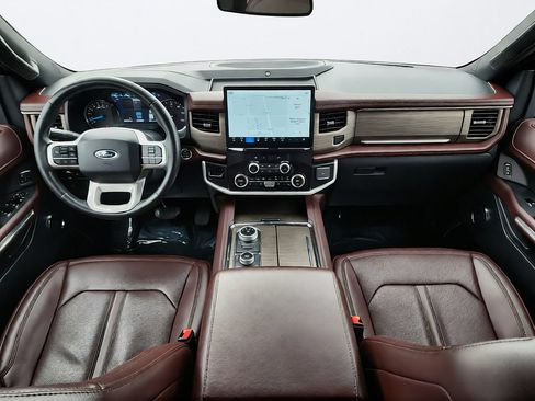 Used 2024 Ford Expedition Limited AWD/4WD image 38