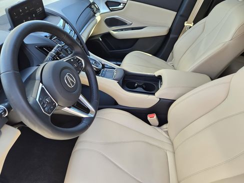 Used 2024 Acura RDX SH-AWD image 13