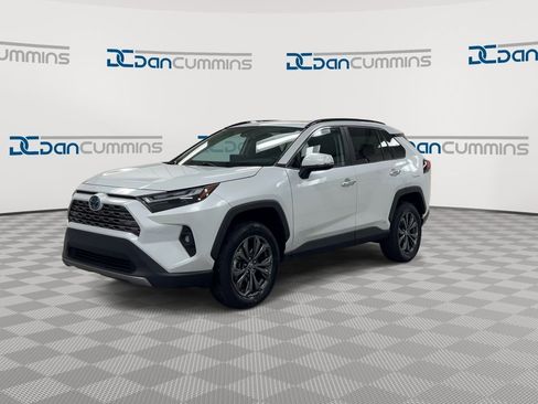 Used 2024 Toyota RAV4 Limited image 4