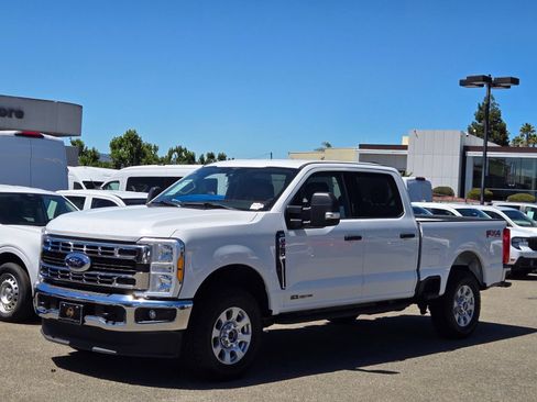 Used 2023 Ford F250 XLT w/ FX4 Off-Road Package AWD/4WD image 8