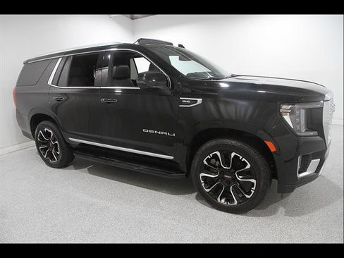Used 2022 GMC Yukon Denali AWD/4WD image 1
