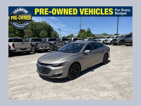 Used 2022 Chevrolet Malibu LT FWD image 1