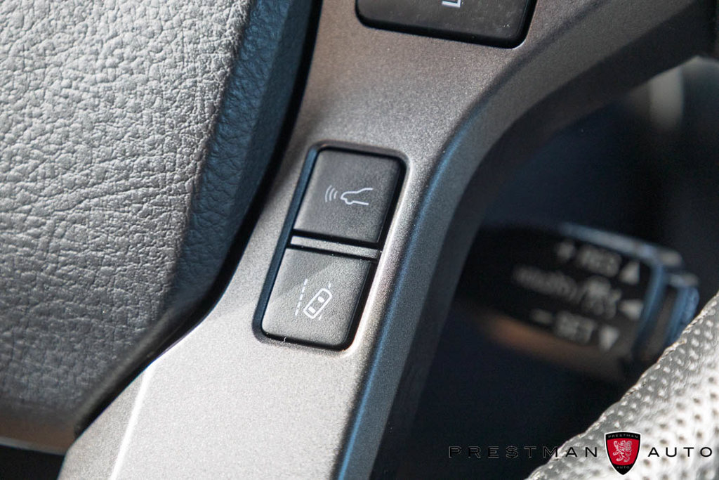 Used 2023 Toyota Tacoma TRD Off-Road AWD/4WD image 12