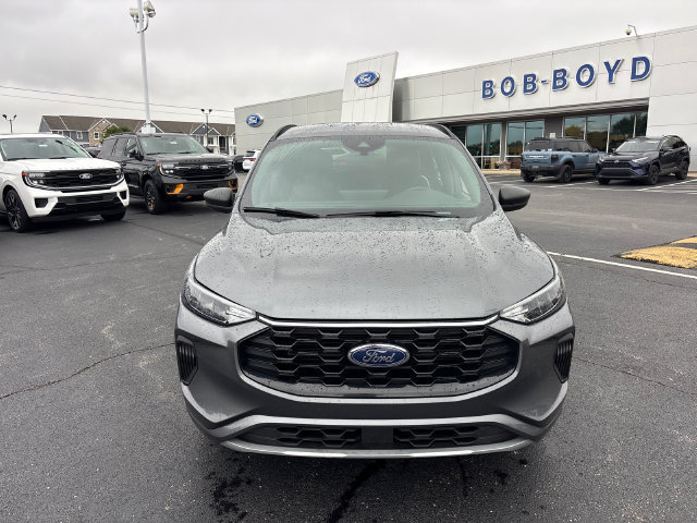 Certified 2023 Ford Escape ST-Line w/ Tech Pack #1 AWD/4WD image 2