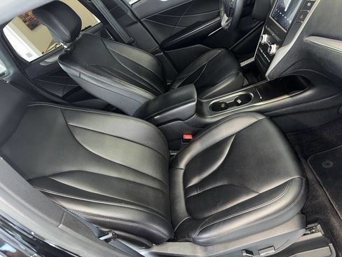 Used 2017 Lincoln MKC Premiere FWD image 17