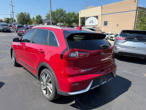 Used 2017 Kia Niro Touring FWD image 5