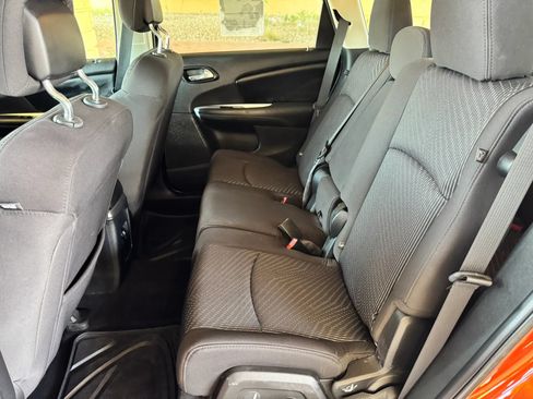 Used 2014 Dodge Journey American Value Package w/ Flexible Seating Group FWD image 18