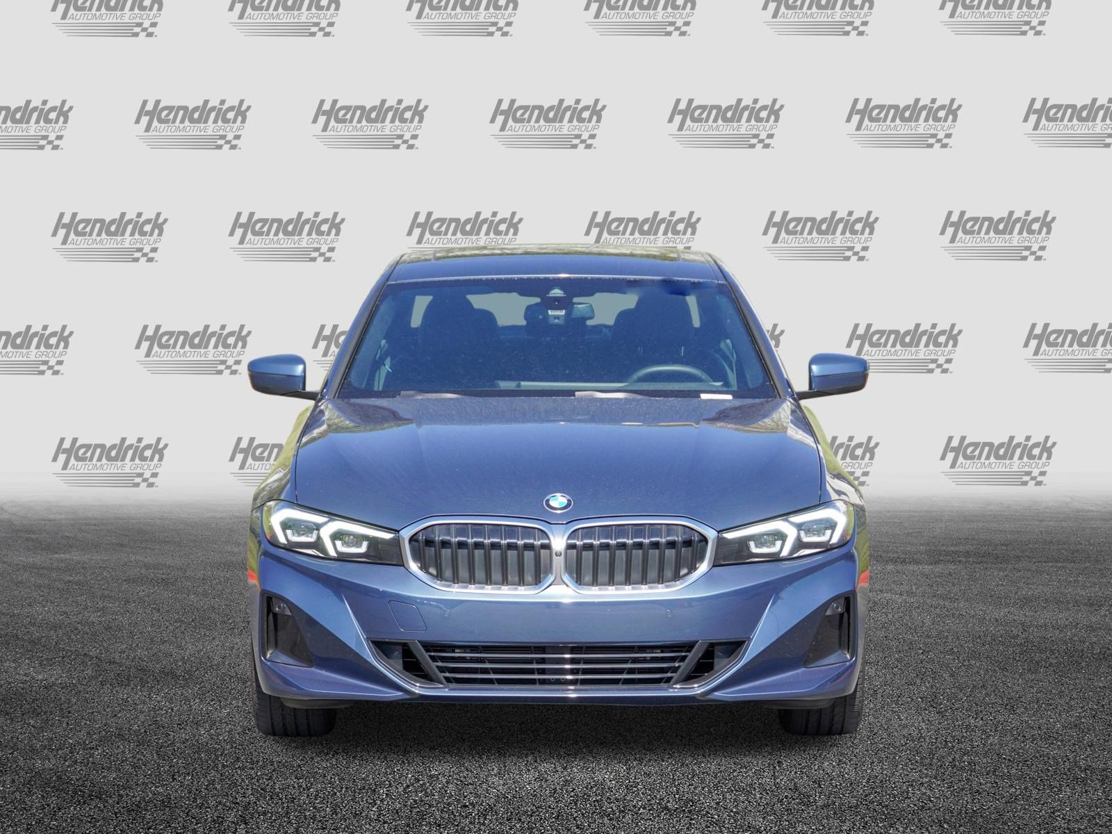 Certified 2025 BMW 330i Sedan RWD image 3