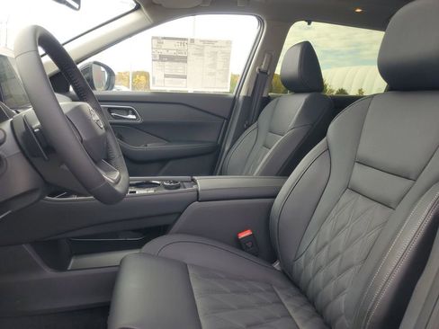 New 2026 Nissan Rogue Platinum w/ Platinum Premium Package image 12