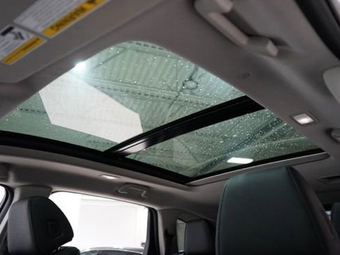 Used 2023 Acura MDX SH-AWD image 18