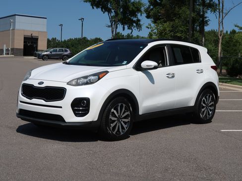 Used 2019 Kia Sportage EX w/ EX Premium Package FWD image 3