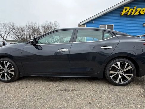 Used 2017 Nissan Maxima Platinum image 9
