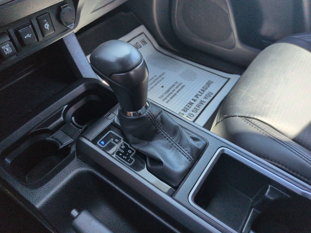 Used 2023 Toyota Tacoma TRD Off-Road w/ TRD Premium Off Road Package AWD/4WD image 24