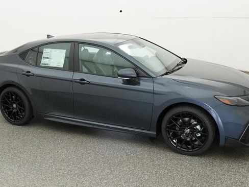 New 2026 Toyota Camry SE FWD image 12