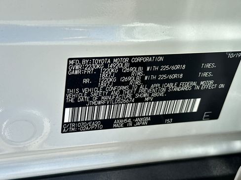Used 2020 Toyota RAV4 Limited AWD/4WD image 34
