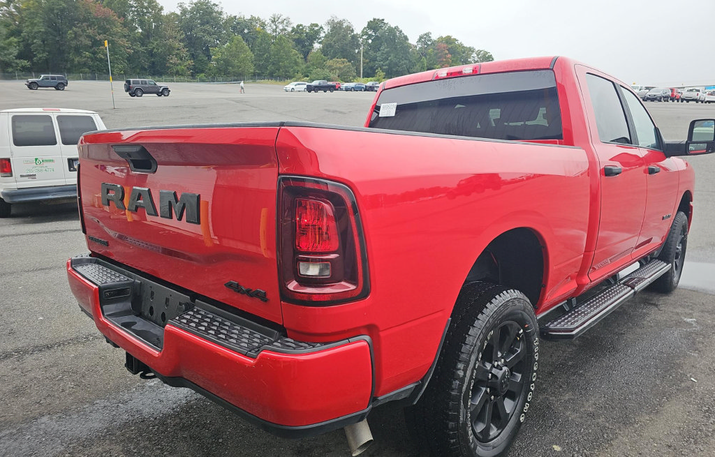 Used 2026 RAM 2500 Big Horn AWD/4WD image 5