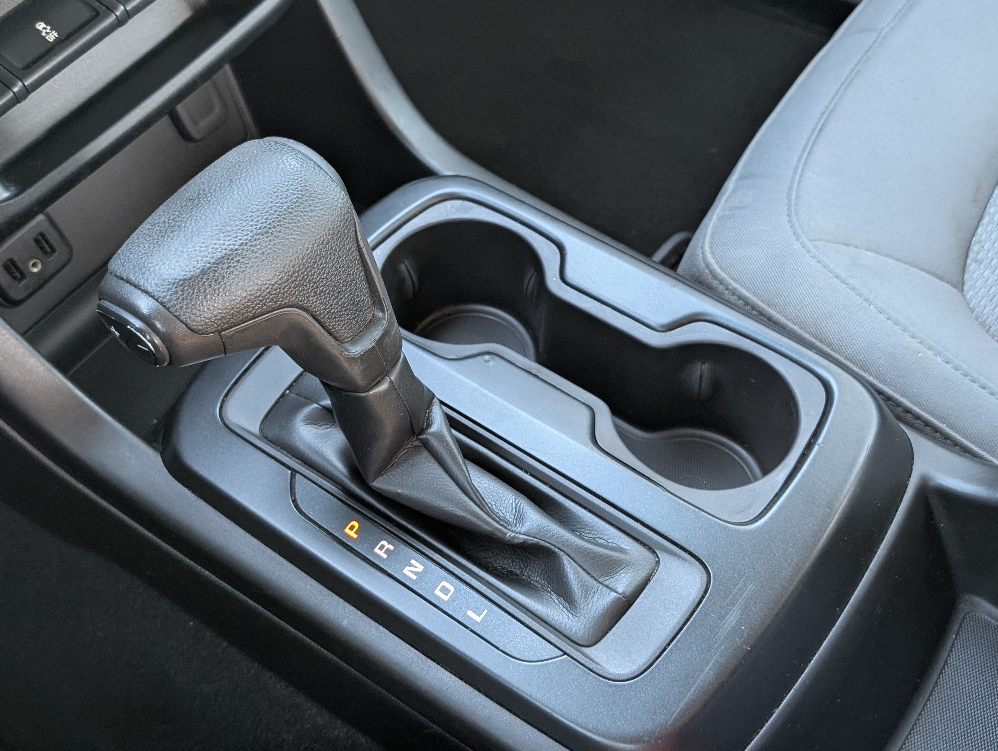 Used 2019 Chevrolet Colorado W/T w/ WT Convenience Package RWD image 18