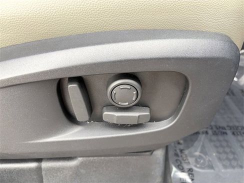 Used 2023 Land Rover Defender 110 S image 20