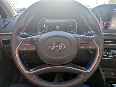 Used 2020 Hyundai Sonata SEL w/ Convenience + Sunroof Package FWD image 16