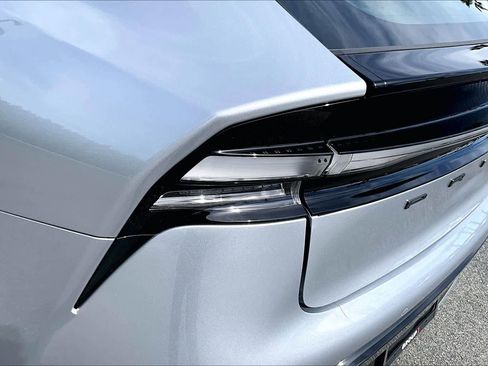 Used 2026 Toyota Prius Plug-In Hybrid image 27