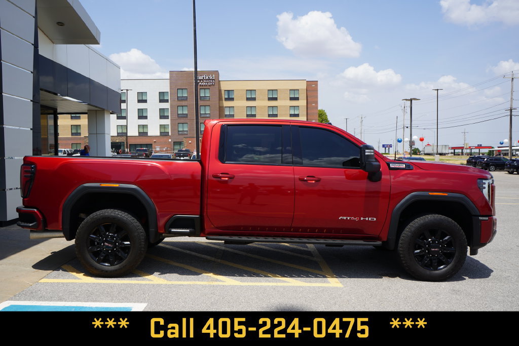 Used 2024 GMC Sierra 2500 AT4 w/ AT4 Preferred Package AWD/4WD image 10