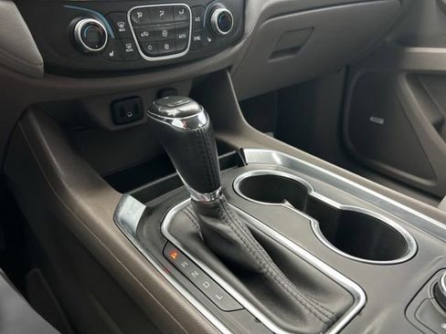 Used 2019 Chevrolet Traverse LT w/ LT Premium Package image 45