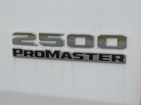 Used 2025 RAM ProMaster 2500 w/ U-Haul Equipment Group FWD image 30