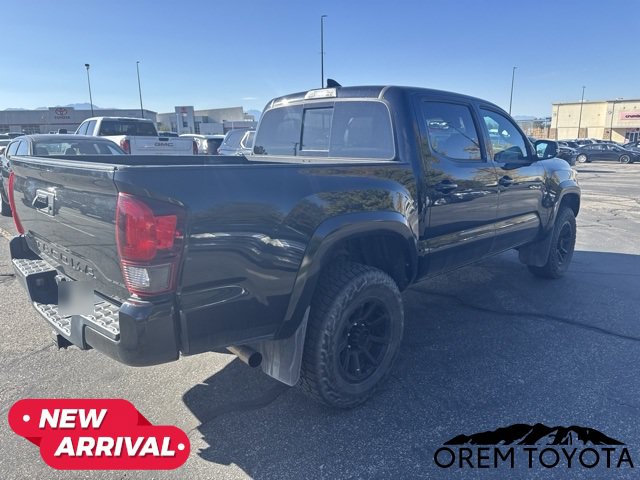 Used 2019 Toyota Tacoma TRD Sport AWD/4WD image 9