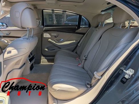 Used 2017 Mercedes-Benz S 550 Sedan image 16