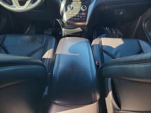 Used 2017 Lincoln MKC Reserve image 16