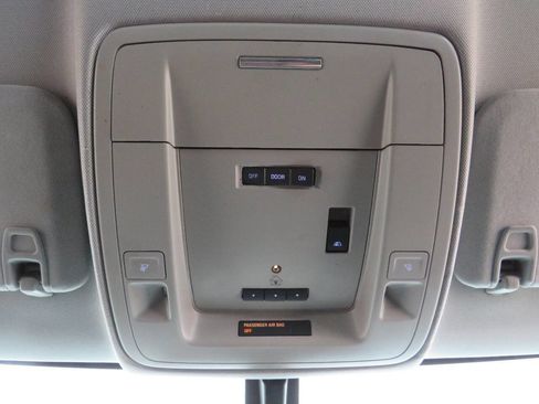 Used 2015 Chevrolet Silverado 1500 LT RWD image 18