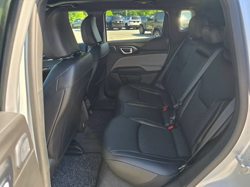 New 2026 Jeep Compass Latitude AWD/4WD image 10