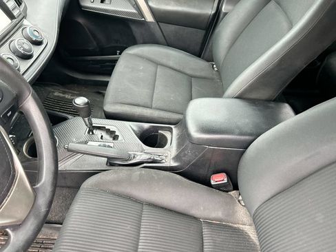 Used 2015 Toyota RAV4 LE AWD/4WD image 26