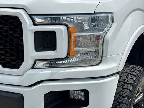 Used 2018 Ford F150 XLT w/ Equipment Group 302A Luxury AWD/4WD image 13