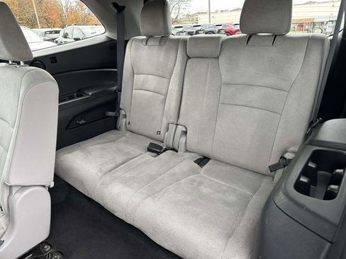 Used 2020 Honda Pilot LX image 17
