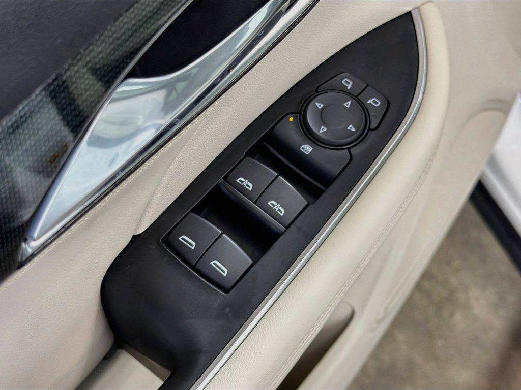 Used 2023 Buick Envision Preferred AWD/4WD image 18