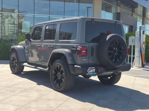 Used 2023 Jeep Wrangler Unlimited Sahara w/ Cold Weather Group AWD/4WD image 7